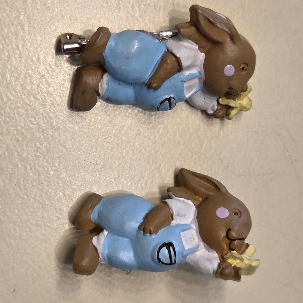 Vintage Bunny Rabbit Pin Kids Brown Animal Brooch Blue Overalls Plastic Charm